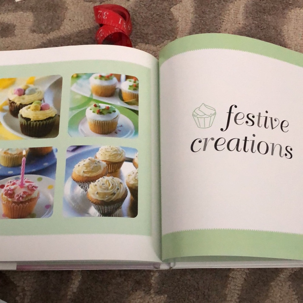 Cupcake Cook Book new - Picture 11 of 13
